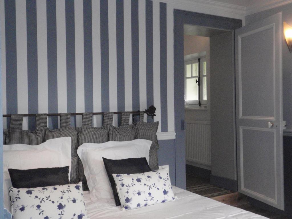 Demeure D'Hotes L'Hermitage Mouxy Rum bild